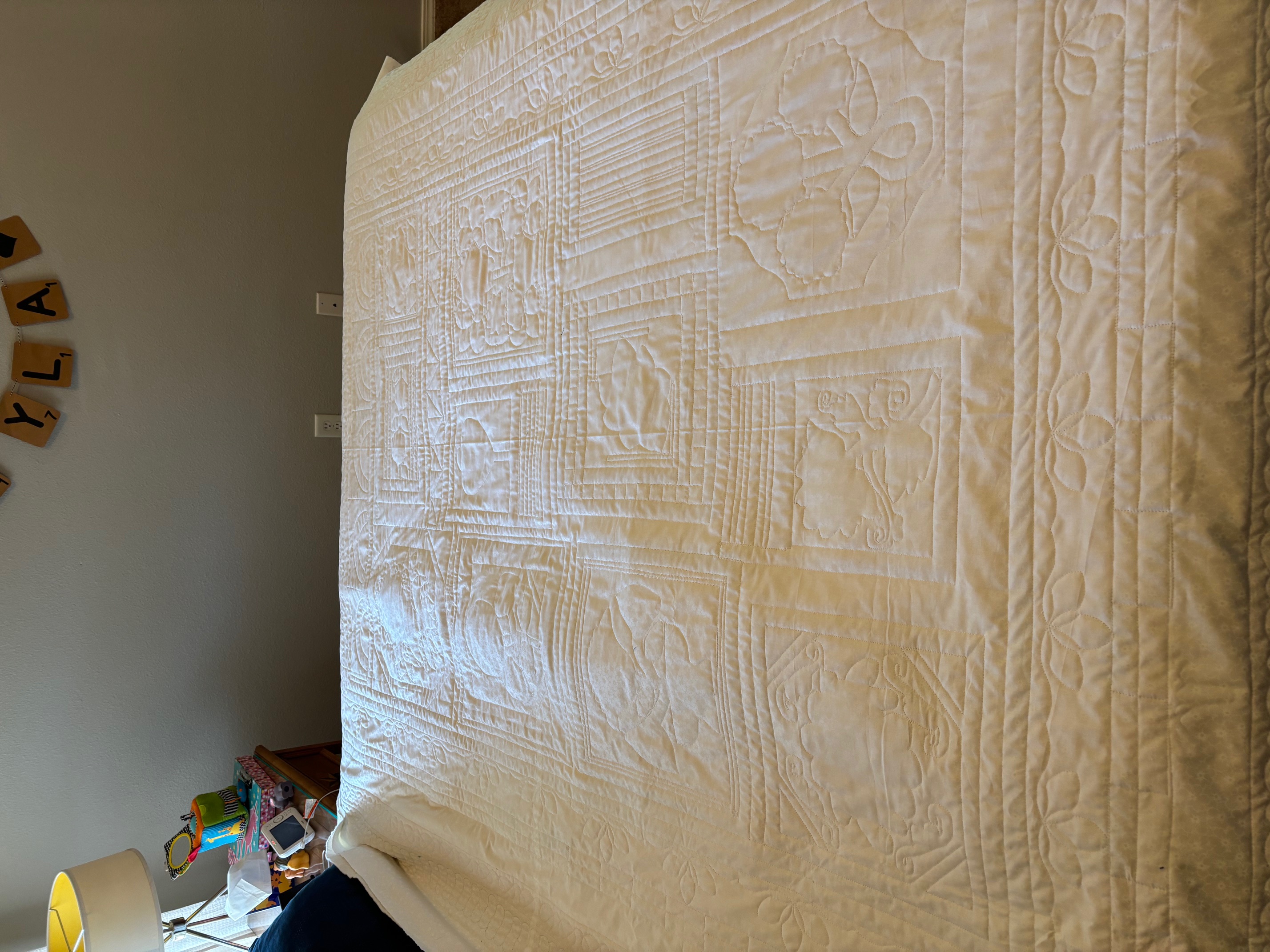 Custom quilting finish